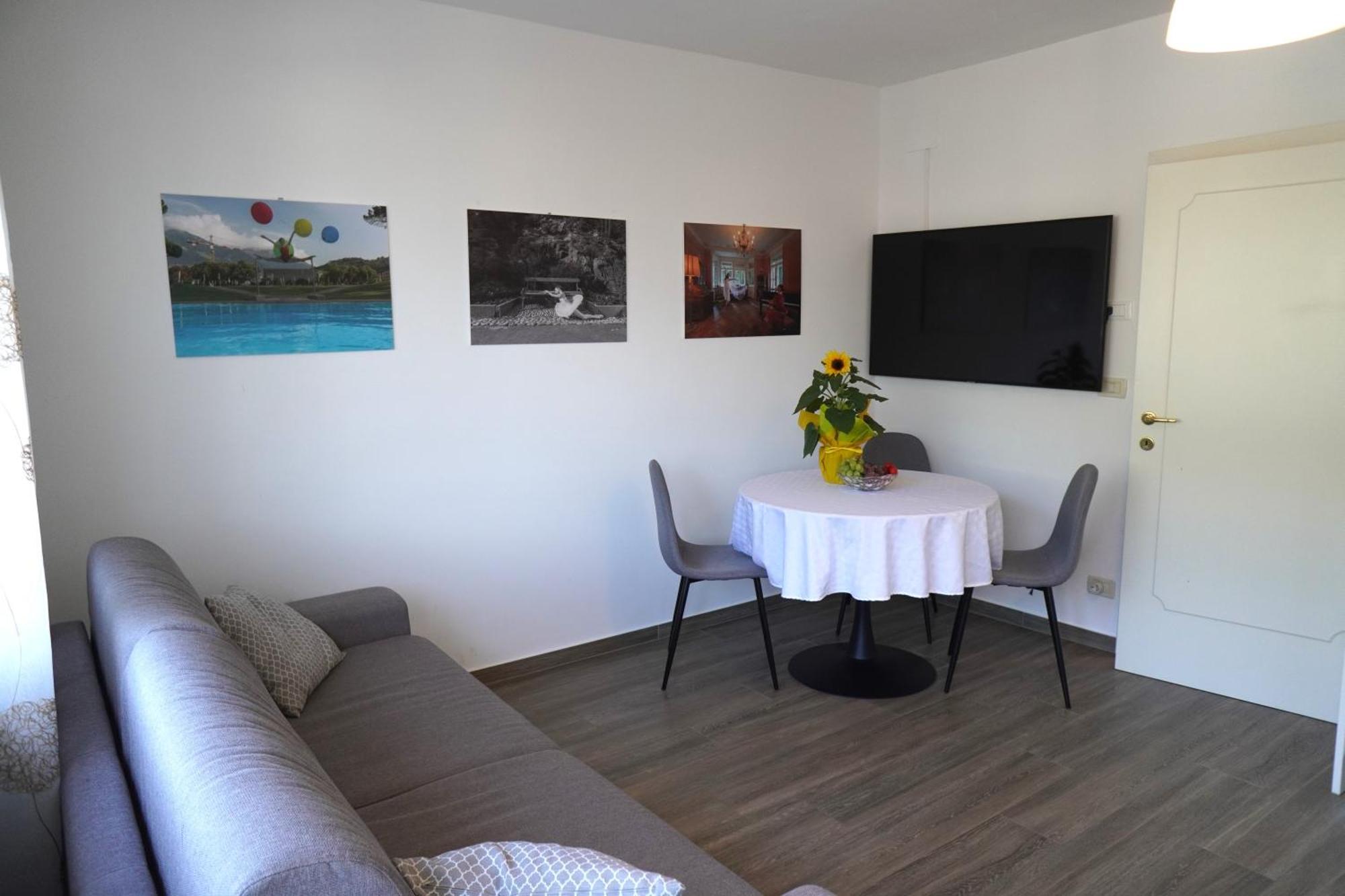 Apartment Roma Merano Esterno foto