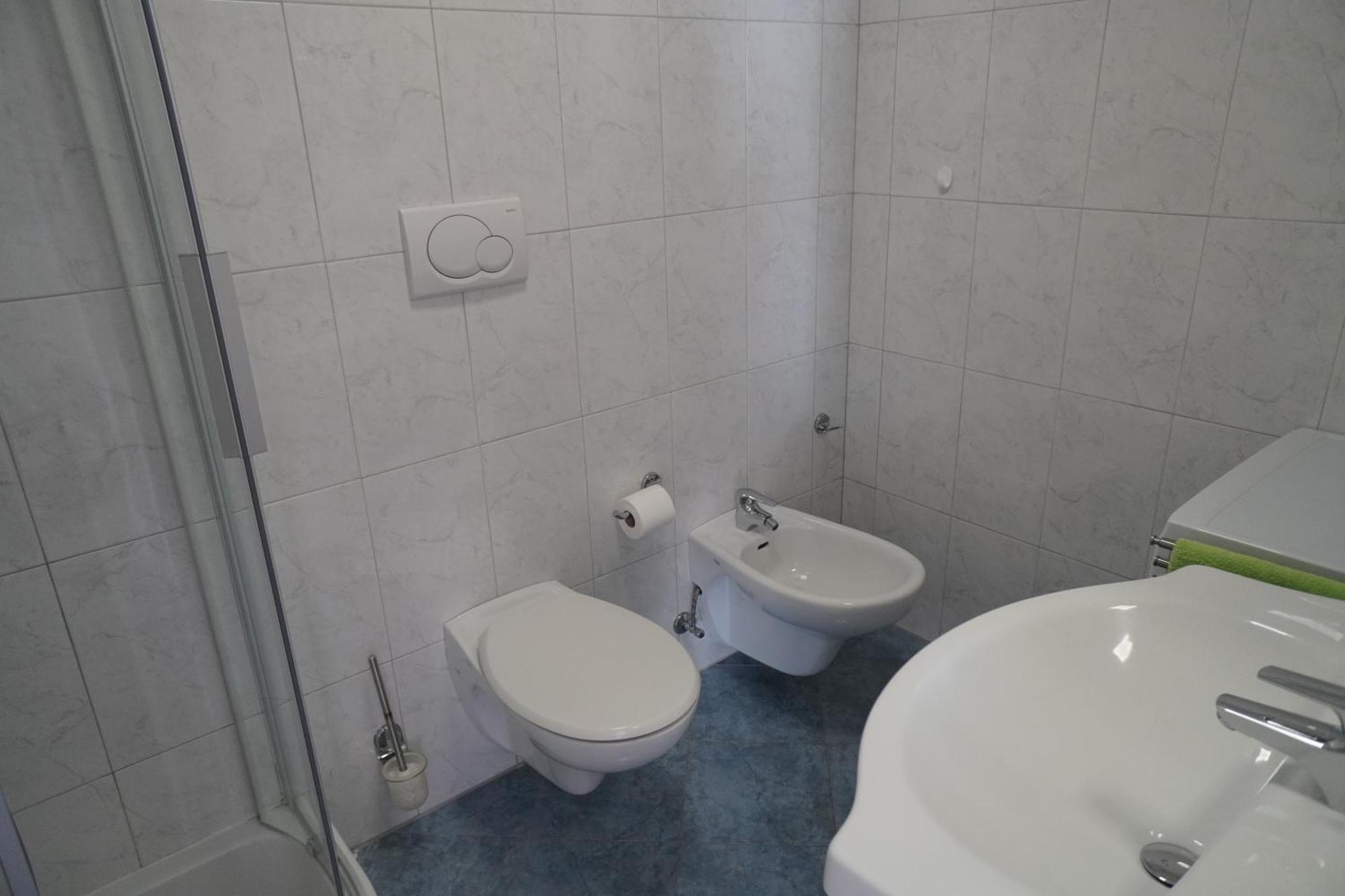 Apartment Roma Merano Esterno foto